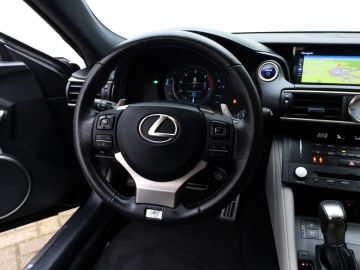 Lexus RC